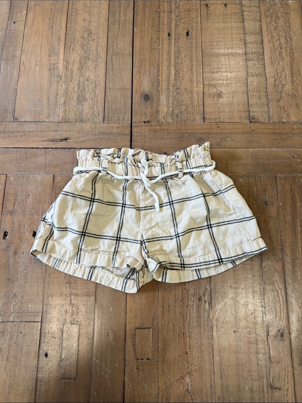 Buho windowpane plaid paper bag shorts girls 4 beige black cotton